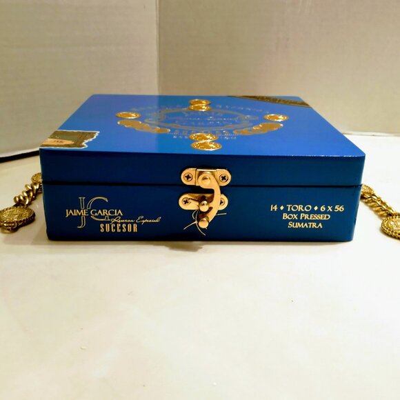 Suenos de Saundra Upcycled Collection, Cigar Box Purse, Jaime Garcia Teal Box - Picture 3 of 15